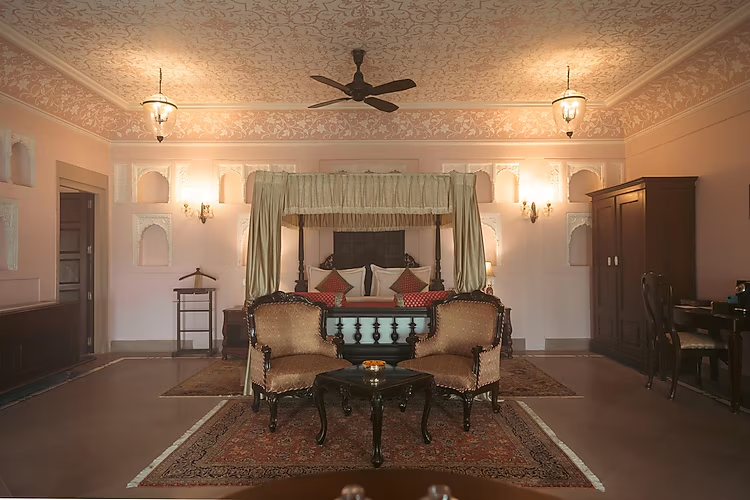 brijrama palace varanasi by the ganges