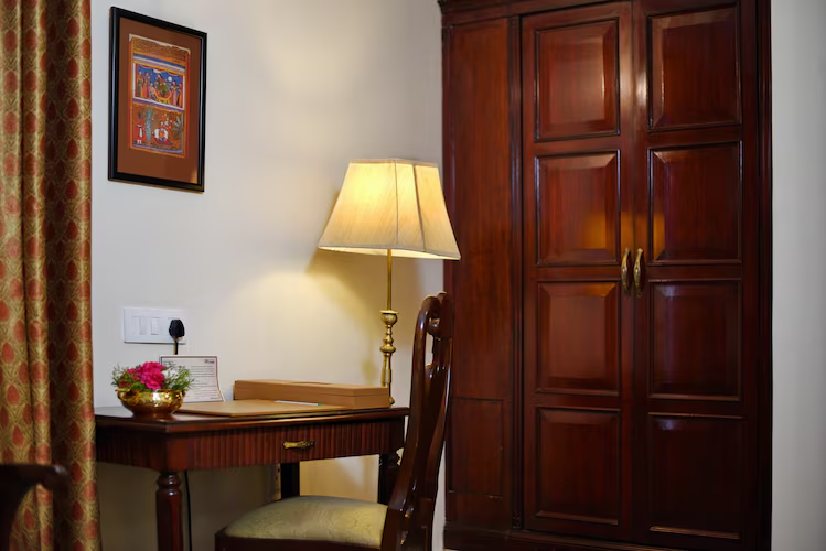 brijrama palace varanasi by the ganges