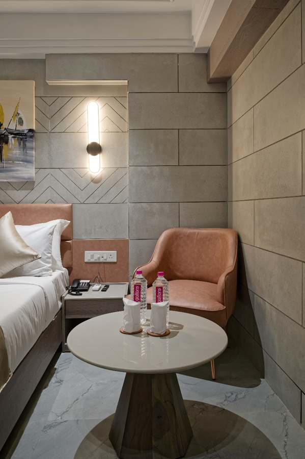 hotel golden plaza