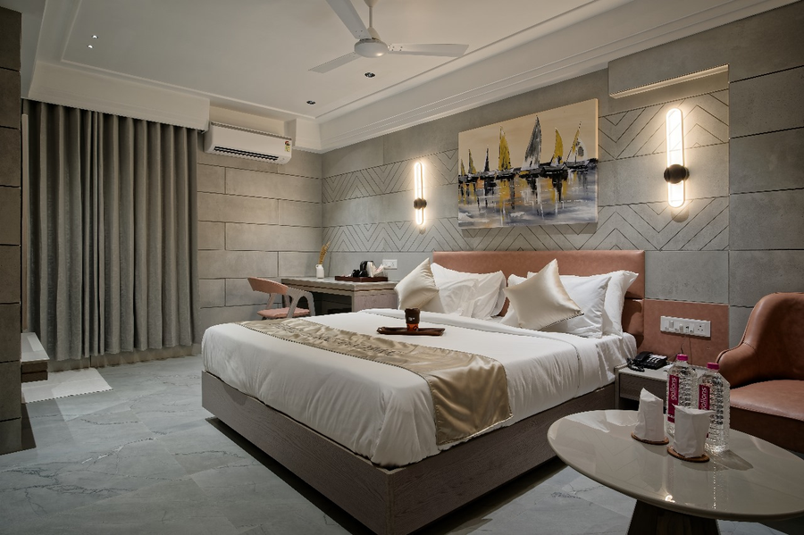hotel golden plaza