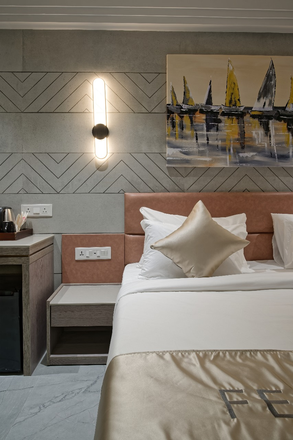 hotel golden plaza