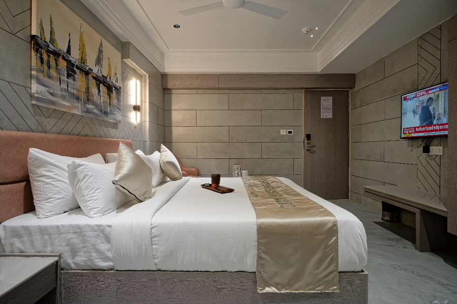 hotel golden plaza