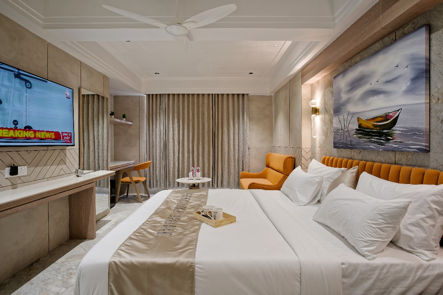 hotel golden plaza