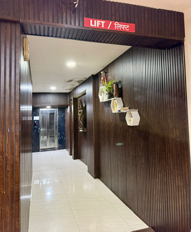 hotel deendayal