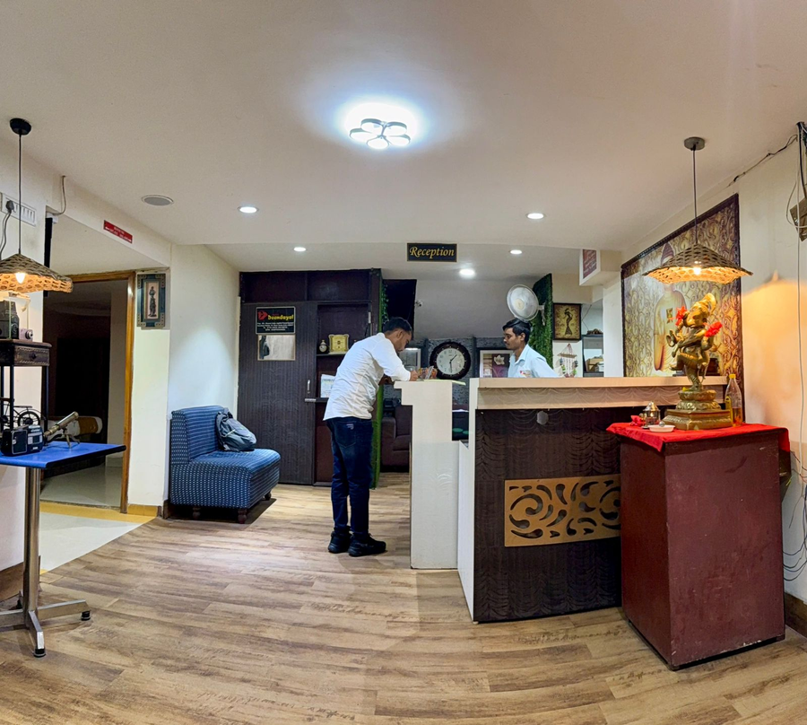 hotel deendayal