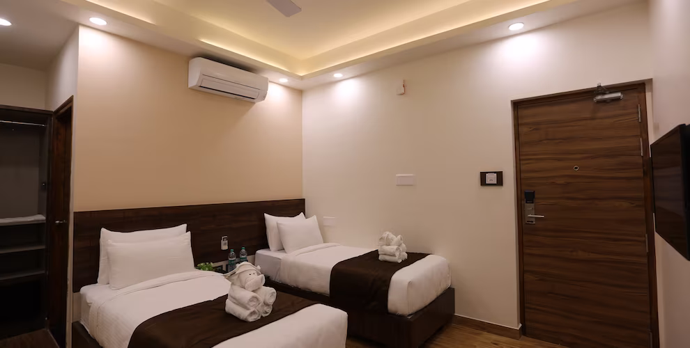 the ventura grand hotel