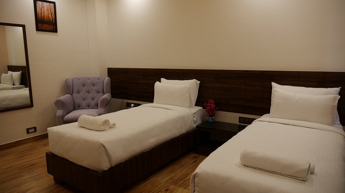 the ventura grand hotel