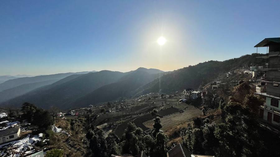 hotel himalayan escape