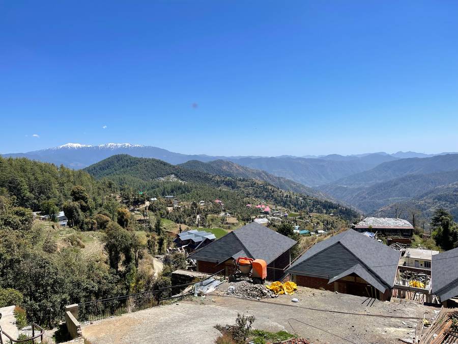 hotel himalayan escape