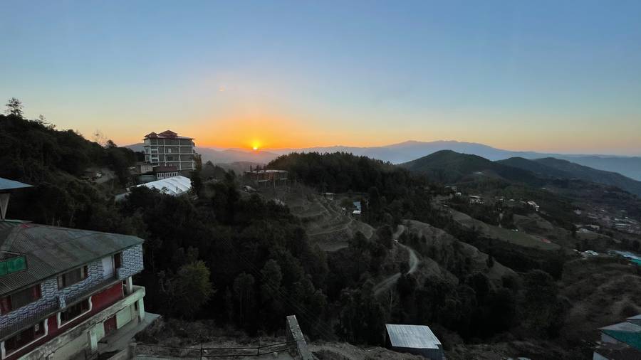 hotel himalayan escape