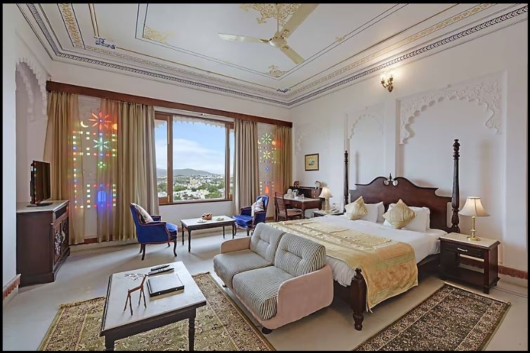 Raj Kuber,Near Lake Pichola,4 star