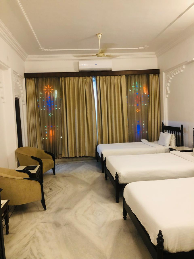 raj kuber a boutique lake view hotel