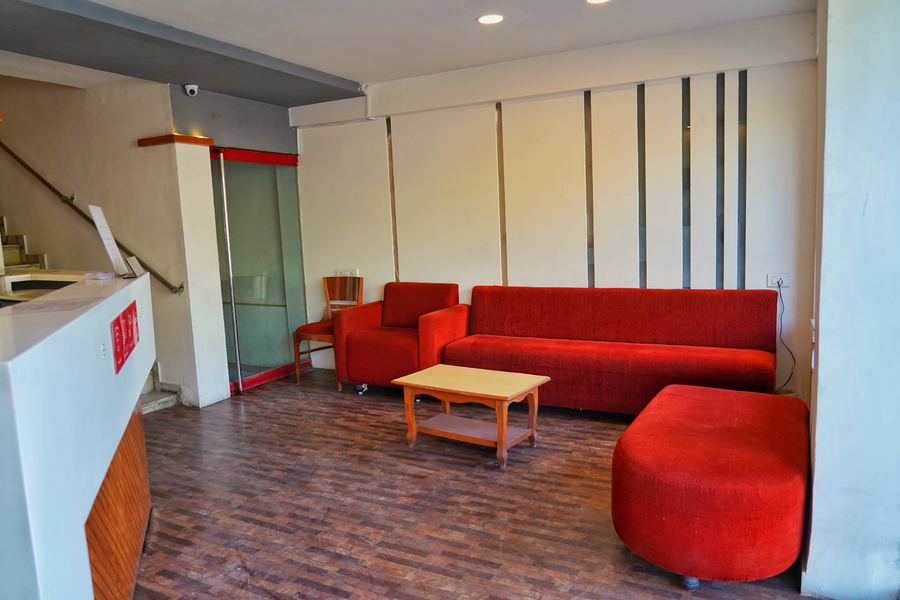 hotel riverfront