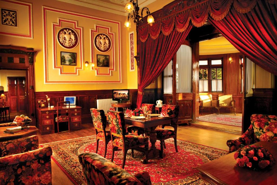 Welcomheritage Fernhills Royal Palace,Central Ooty,5 star