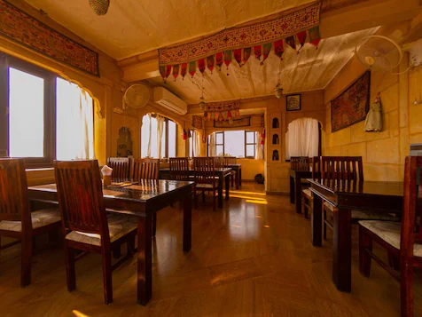 Hotel Pleasant Haveli,Sadar Bazar,3 star