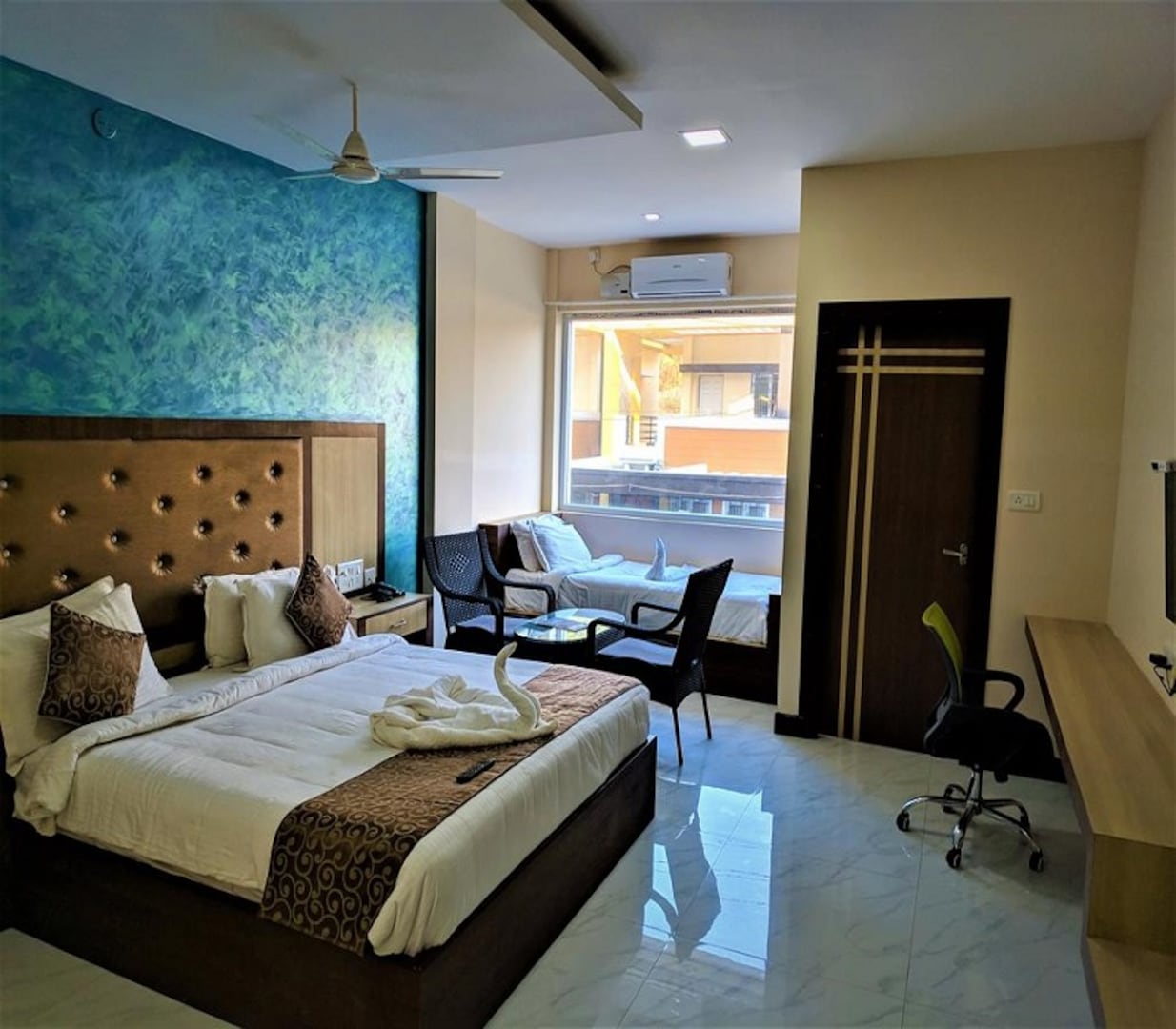 hotel foxglove international