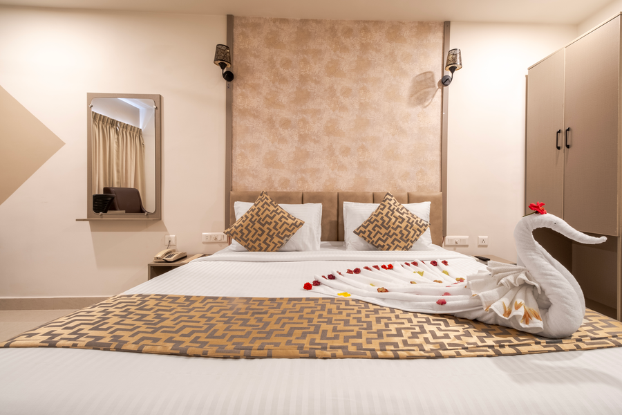 hotel seasons inn