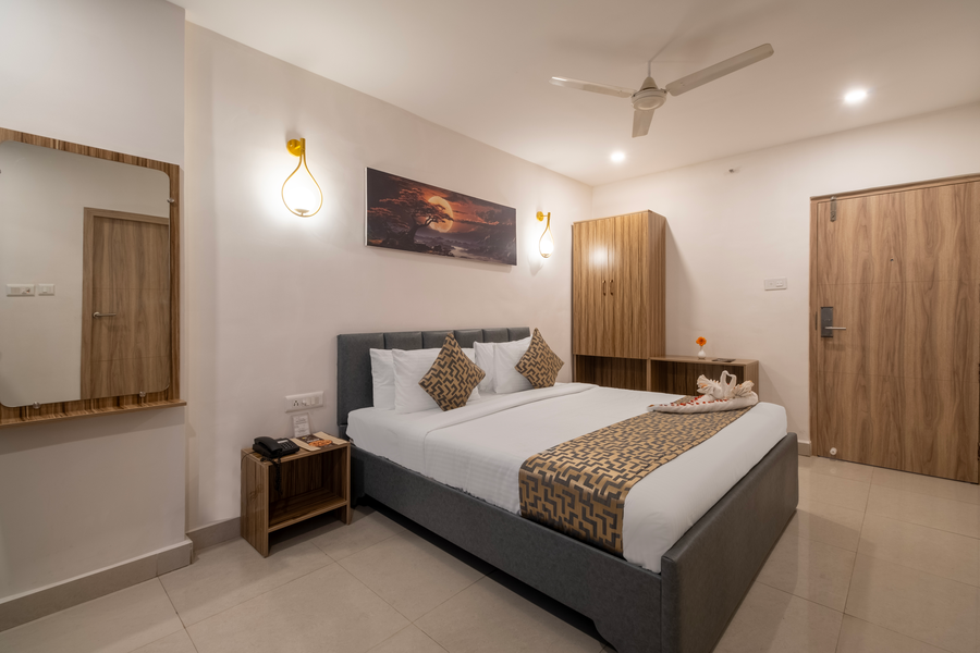 hotel seasons inn