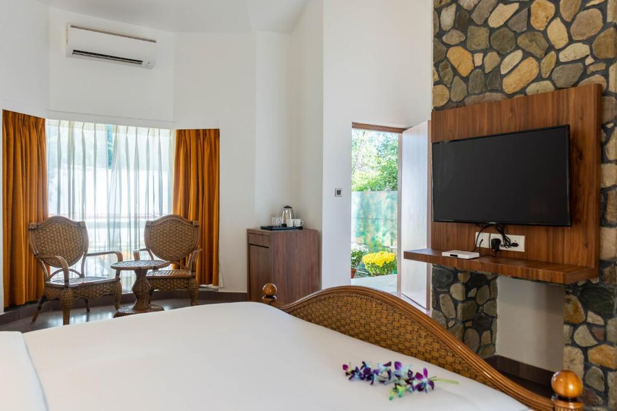 country inn tarika riverside resort