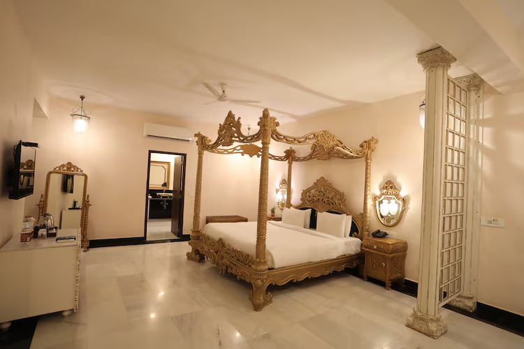 the royal retreat resort and spa