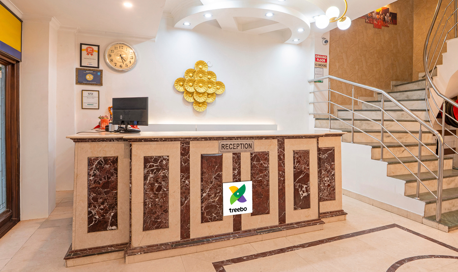 treebo paras international