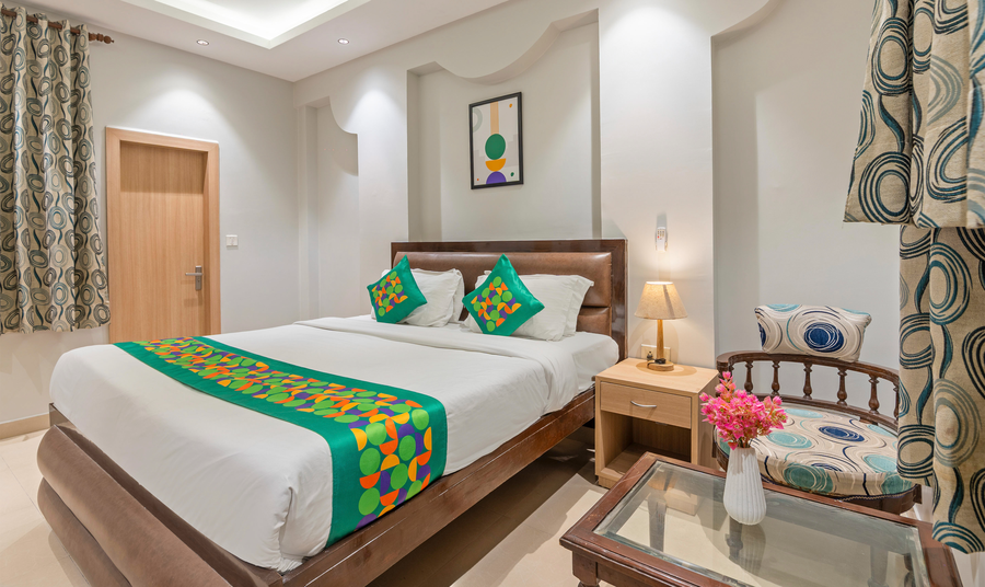 treebo paras international