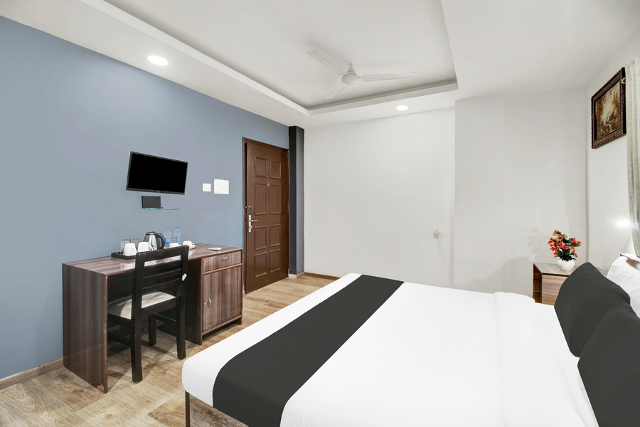 super townhouse grand majesty near medicity