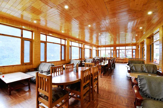 Hotel Rishi Palace,In Manali (Jagatsukh),3 star