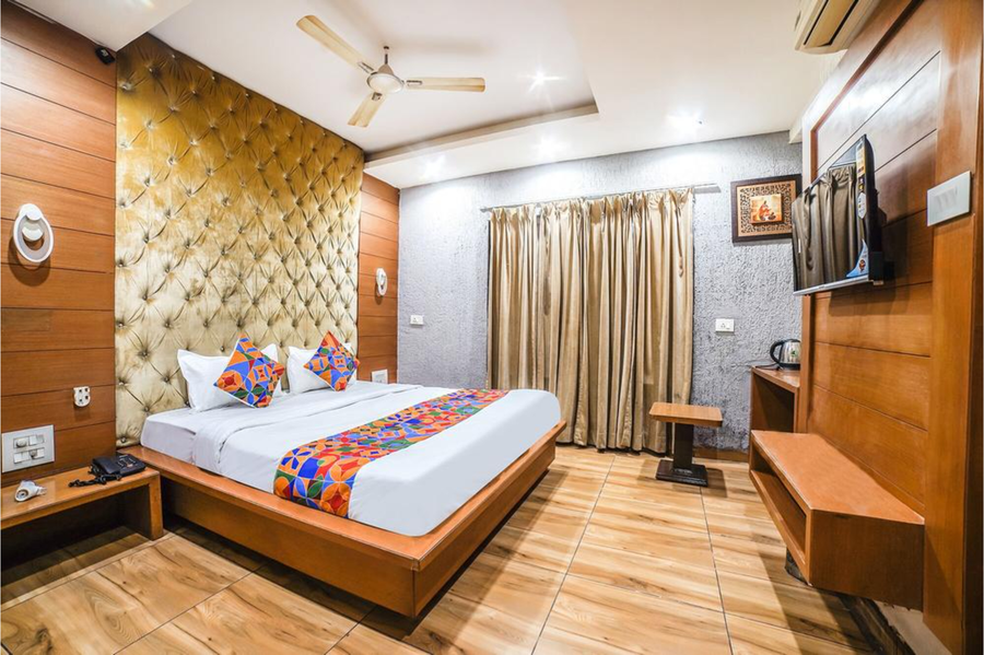 fabhotel johri regency
