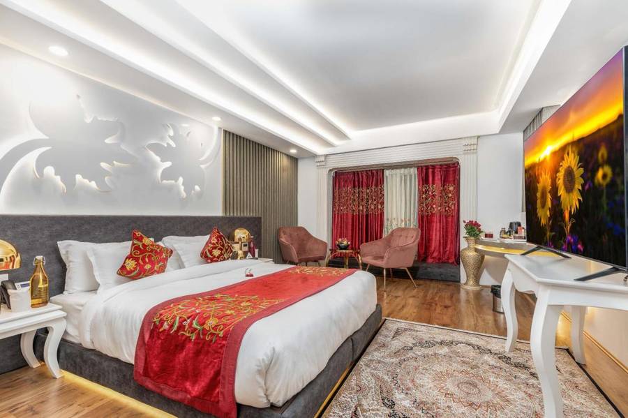 Hotel Snowland Nearby Dal Lake Srinagar,Dal Lake,4 star