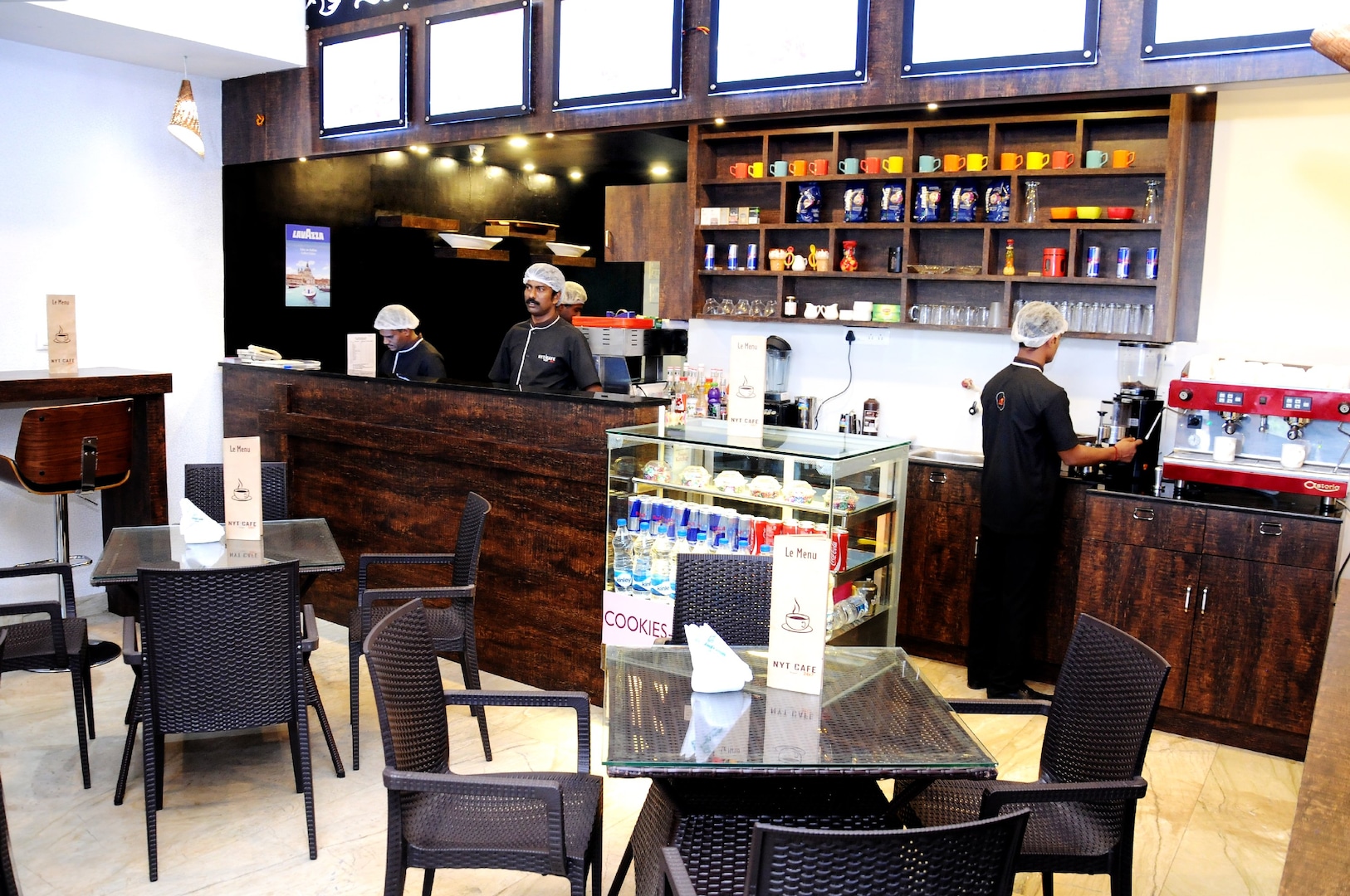 The Dawn Hotel,Near Bannimantap,3 star