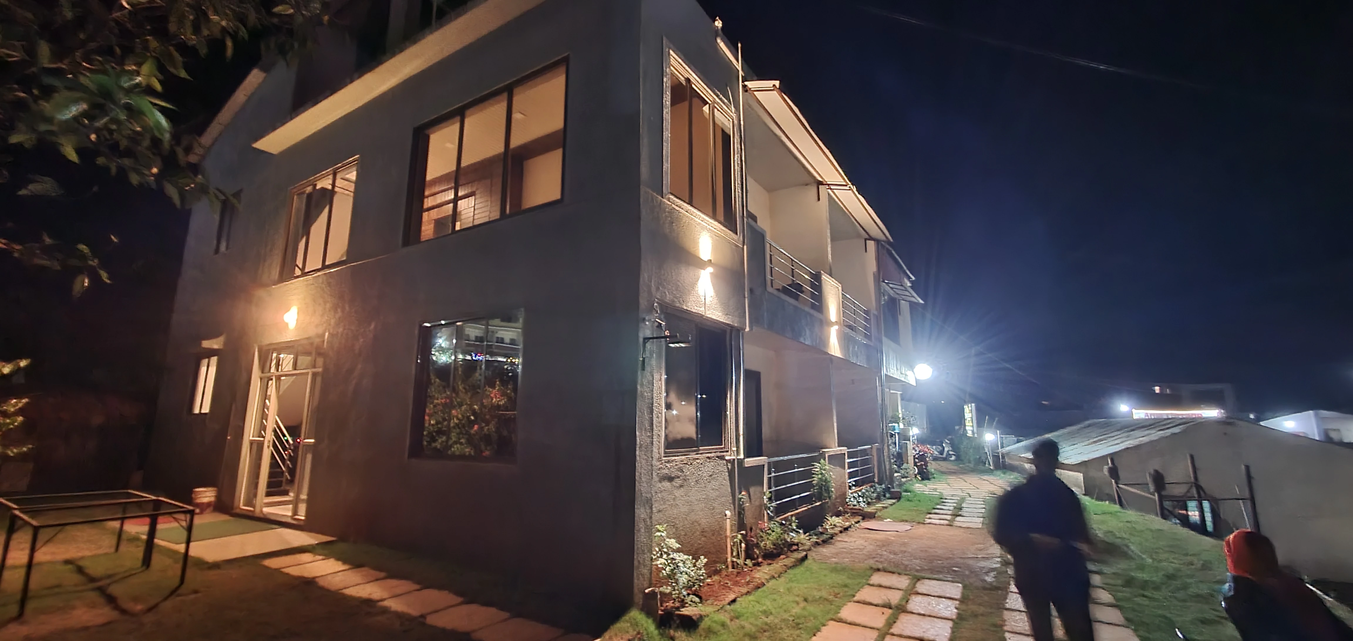 Evergreen Holidays,Panchgani - Mahabaleshwar Road,2 star