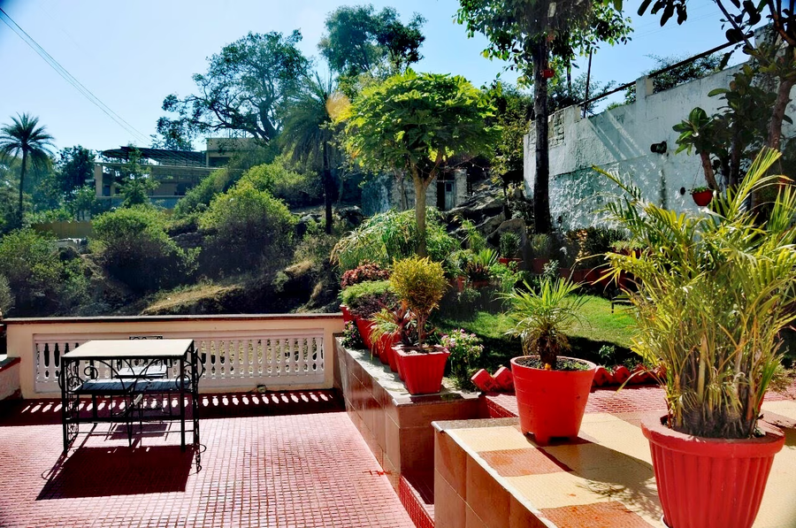 eminence palm residency