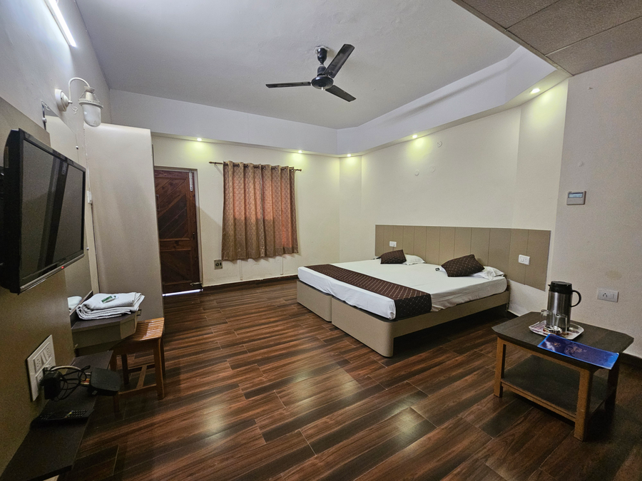 hotel padmini international sigra