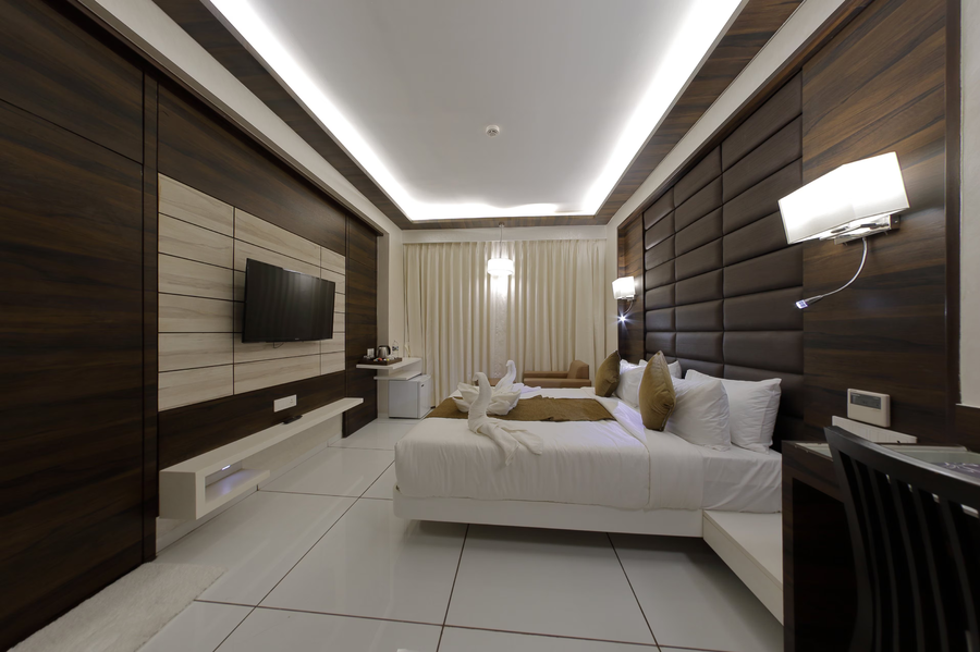 hotel silver heights
