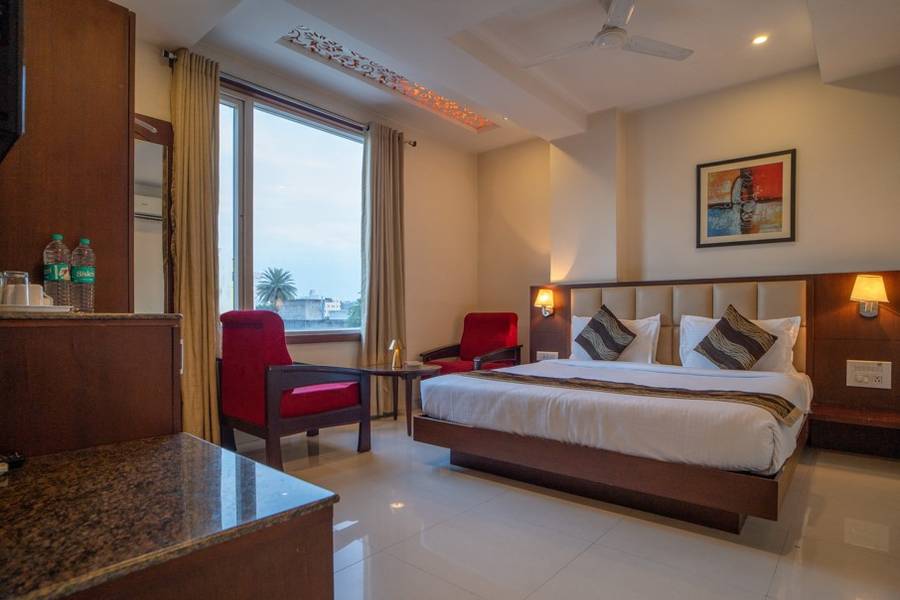 Hotel Admire Inn,Hiran Magri,3 star