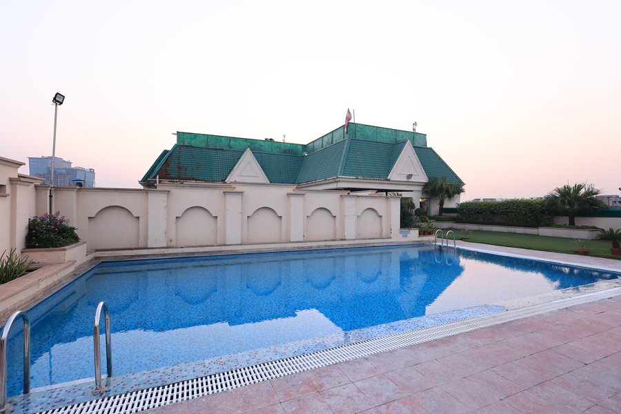 savoy suites noida