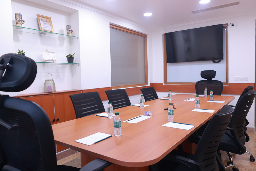 Savoy Suites Noida,Sector 16,4 star