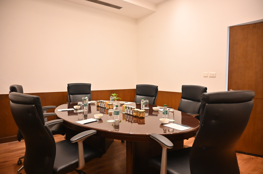 Savoy Suites,Pari Chowk,4 star