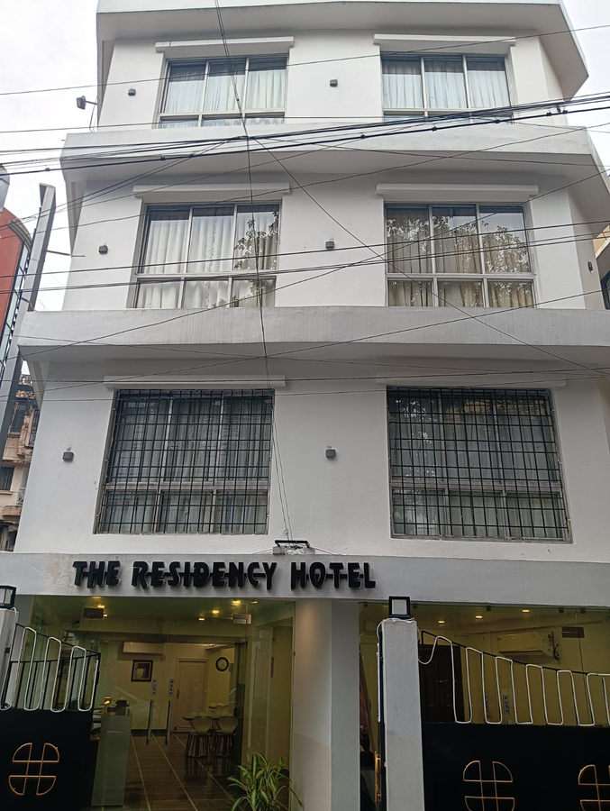 The Residency,Gariahat,3 star