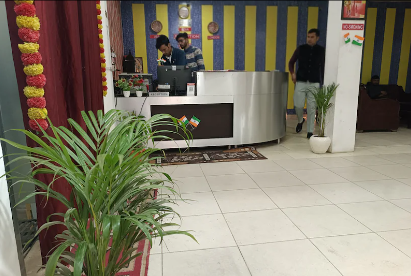 Hotel Ashoka Palace Near Igi Airport New Delhi,Mahipalpur,3 star