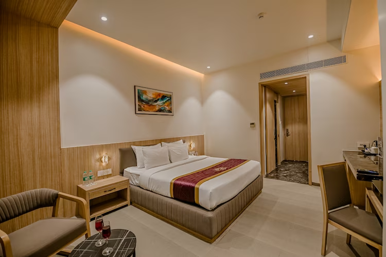 bravia eco hotel vaishali nagar