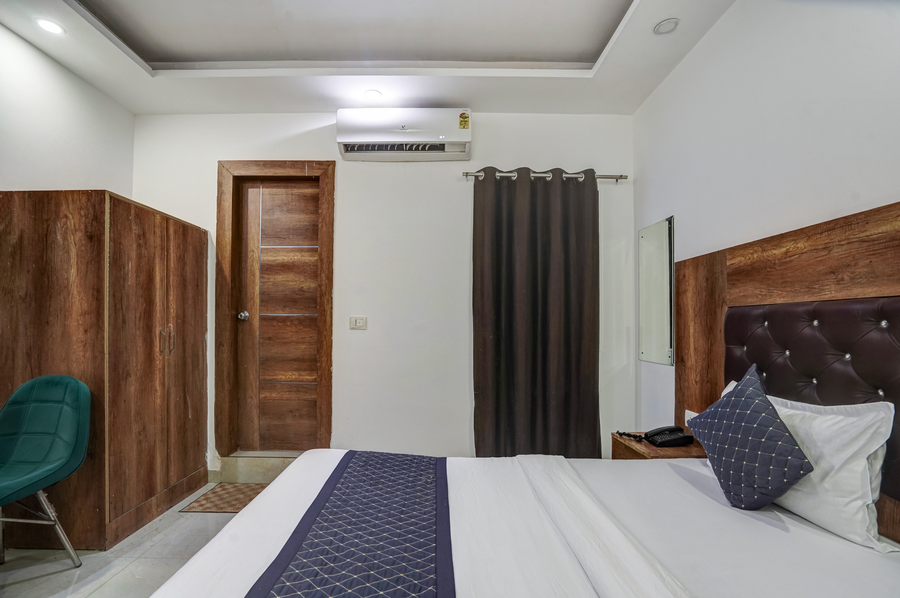 hotel ivy plaza near delhi airport by rmaap group