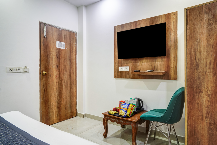 hotel ivy plaza near delhi airport by rmaap group