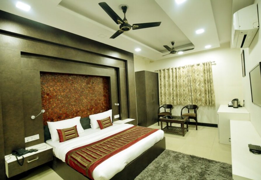 red castle hotel near blk hospital