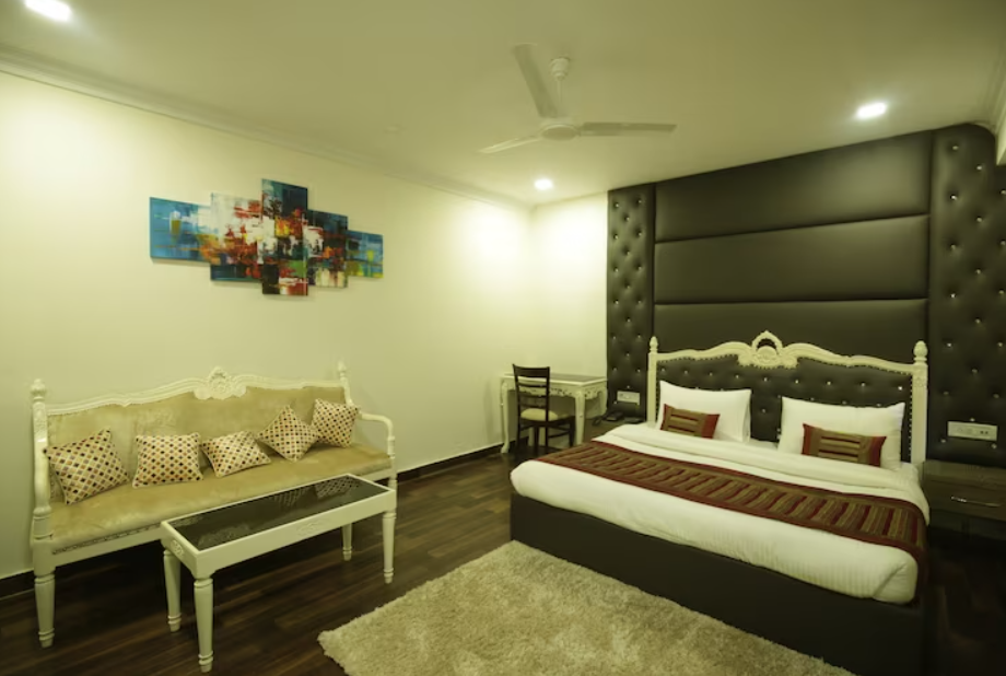 red castle hotel near blk hospital