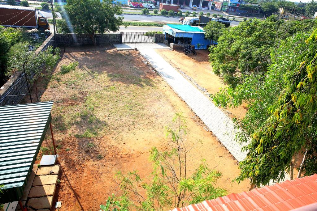 Rani Residency,Auroville,2 star