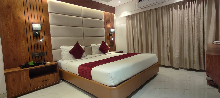 Hotel Anand Palace,Sai Nagar,3 star