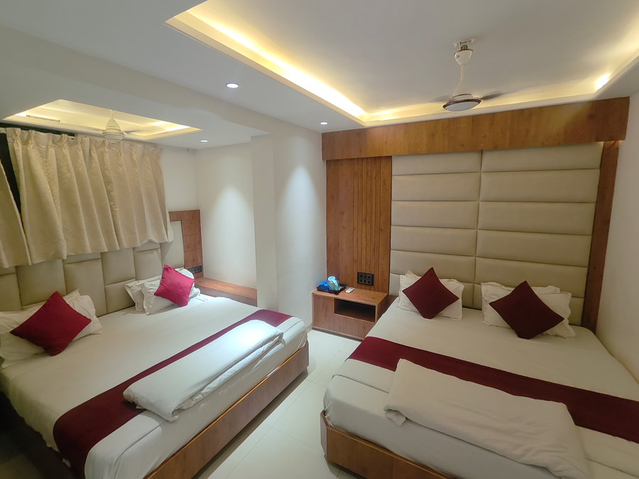 Hotel Anand Palace,Sai Nagar,3 star