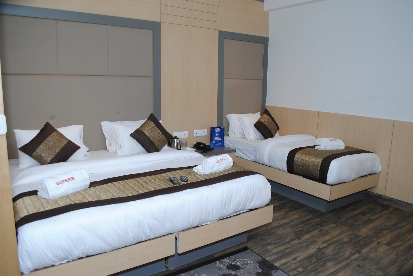 hotel superb new delhi railway station ex prince polonia